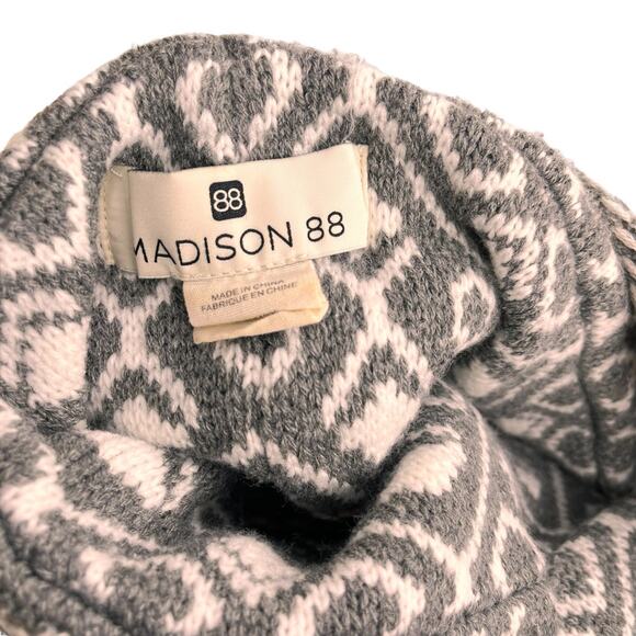 Anthropologie Madison 88 Winter Neck Warmer Scarf Grey - Picture 2 of 5